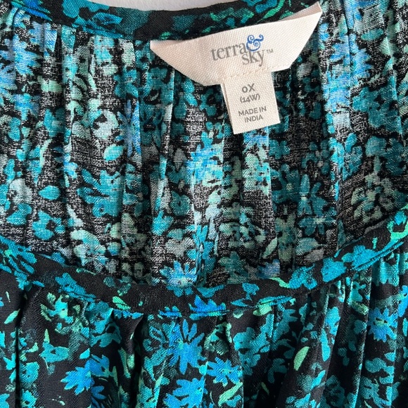 Terra & Sky Women's Plus Size Floral Print Shirred Mini Dress 0X (14W) - Picture 11 of 13